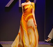 Renato Balestra 2016 m. pavasario-vasaros auk&scaron;tosios mados kolekcijos modelis