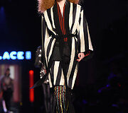 &bdquo;Jean Paul Gaultier&ldquo; 2016 m. pavasario-vasaros auk&scaron;tosios mados kolekcija
