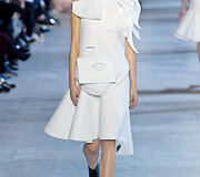 &bdquo;Viktor & Rolf&ldquo; 2016 m. pavasario-vasaros auk&scaron;tosios mados kolekcija