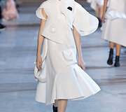 &bdquo;Viktor & Rolf&ldquo; 2016 m. pavasario-vasaros auk&scaron;tosios mados kolekcija