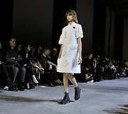 &bdquo;Viktor & Rolf&ldquo; 2016 m. pavasario-vasaros auk&scaron;tosios mados kolekcija