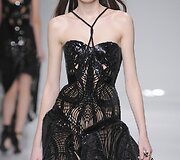 &bdquo;Atelier Versace&ldquo; 2016 m. pavasario-vasaros auk&scaron;tosios mados kolekcija
