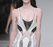 &bdquo;Atelier Versace&ldquo; 2016 m. pavasario-vasaros auk&scaron;tosios mados kolekcija