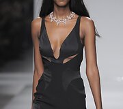 &bdquo;Atelier Versace&ldquo; 2016 m. pavasario-vasaros auk&scaron;tosios mados kolekcija