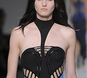 &bdquo;Atelier Versace&ldquo; 2016 m. pavasario-vasaros auk&scaron;tosios mados kolekcija