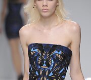 &bdquo;Atelier Versace&ldquo; 2016 m. pavasario-vasaros auk&scaron;tosios mados kolekcija