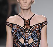 &bdquo;Atelier Versace&ldquo; 2016 m. pavasario-vasaros auk&scaron;tosios mados kolekcija