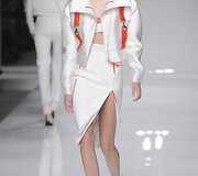 &bdquo;Atelier Versace&ldquo; 2016 m. pavasario-vasaros auk&scaron;tosios mados kolekcija
