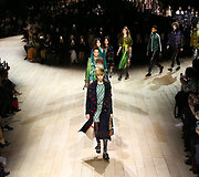 &bdquo;Burberry&ldquo; 2016 m. rudens kolekcijos pristatymas