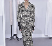 &bdquo;Chanel&ldquo; 2017 m. pavasario-vasaros auk&scaron;tosios mados kolekcijos modelis