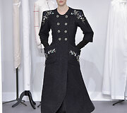 &bdquo;Chanel&ldquo; 2017 m. pavasario-vasaros auk&scaron;tosios mados kolekcijos modelis