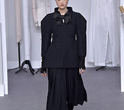 &bdquo;Chanel&ldquo; 2017 m. pavasario-vasaros auk&scaron;tosios mados kolekcijos modelis