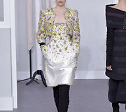 &bdquo;Chanel&ldquo; 2017 m. pavasario-vasaros auk&scaron;tosios mados kolekcijos modelis