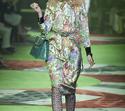 &bdquo;Gucci&ldquo; 2017 m. pavasario-vasaros vyrų kolekcijos modelis