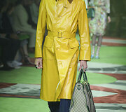 &bdquo;Gucci&ldquo; 2017 m. pavasario-vasaros vyrų kolekcijos modelis