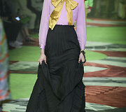 &bdquo;Gucci&ldquo; 2017 m. pavasario-vasaros vyrų kolekcijos modelis
