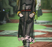 &bdquo;Gucci&ldquo; 2017 m. pavasario-vasaros vyrų kolekcijos modelis
