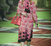 &bdquo;Gucci&ldquo; 2017 m. pavasario-vasaros vyrų kolekcijos modelis