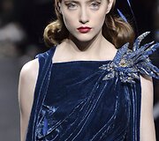 &bdquo;Elie Saab&ldquo; 2016 m. rudens-žiemos auk&scaron;tosios mados kolekcijos modelis