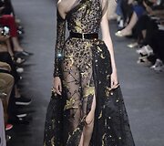 &bdquo;Elie Saab&ldquo; 2016 m. rudens-žiemos auk&scaron;tosios mados kolekcijos modelis