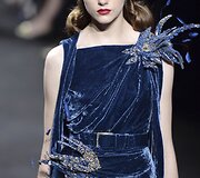 &bdquo;Elie Saab&ldquo; 2016 m. rudens-žiemos auk&scaron;tosios mados kolekcijos modelis
