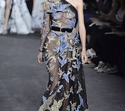 &bdquo;Elie Saab&ldquo; 2016 m. rudens-žiemos auk&scaron;tosios mados kolekcijos modelis