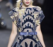 &bdquo;Elie Saab&ldquo; 2016 m. rudens-žiemos auk&scaron;tosios mados kolekcijos modelis