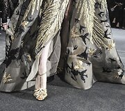 &bdquo;Elie Saab&ldquo; 2016 m. rudens-žiemos auk&scaron;tosios mados kolekcijos modelis