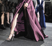 &bdquo;Elie Saab&ldquo; 2016 m. rudens-žiemos auk&scaron;tosios mados kolekcijos modelis