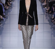 &bdquo;Giorgio Armani Priv&eacute;&ldquo; 2016 m. rudens-žiemos auk&scaron;tosios mados kolekcijos modelis