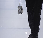 &bdquo;Giorgio Armani Priv&eacute;&ldquo; 2016 m. rudens-žiemos auk&scaron;tosios mados kolekcijos modelis 