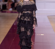 &bdquo;Zuhair Murad&ldquo; 2016 m. rudens-žiemos auk&scaron;tosios mados kolekcijos modelis
