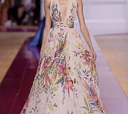 &bdquo;Zuhair Murad&ldquo; 2016 m. rudens-žiemos auk&scaron;tosios mados kolekcijos modelis