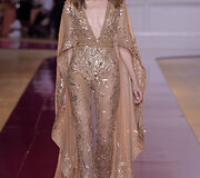 &bdquo;Zuhair Murad&ldquo; 2016 m. rudens-žiemos auk&scaron;tosios mados kolekcijos modelis