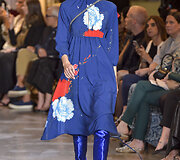 &bdquo;Vetements&ldquo; 2016 m. rudens-žiemos auk&scaron;tosios mados kolekcijos modelis