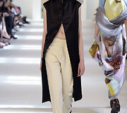 &bdquo;Maison Margiela&ldquo; 2016 m. rudens-žiemos auk&scaron;tosios mados kolekcijos modelis