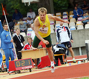 Pirmieji lietuvių pasirodymai čempionate