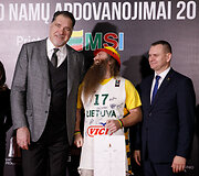 Raudono kilimo svečiai. Tomas Balai&scaron;is-Sėkla