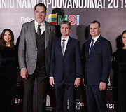 Raudono kilimo svečiai: Giedrius Gustas