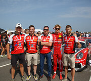 &Scaron;ventinė automobilių rikiuotė prie&scaron; startą