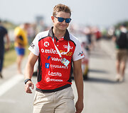 &Scaron;ventinė automobilių rikiuotė prie&scaron; startą