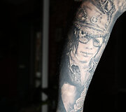 &bdquo;Guns N'Roses&ldquo; tatuiruotė