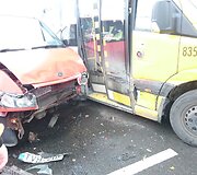 Avarija Sukilėlių prospekto ir Tvirtovės alėjos sankryžoje