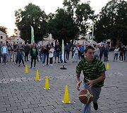 Kauniečiai krep&scaron;inio rungtynes žiūrėjo drauge