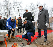 Kapsulės įkasimo ceremonija