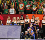 &bdquo;Red Foxex&ldquo; &scaron;okėjos