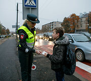 Policijos priemonė prie pėsčiųjų perėjų