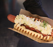 &bdquo;ManGi Hot Dogs&ldquo; de&scaron;rainis