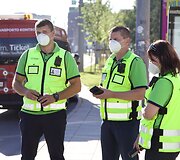 Vie&scaron;ojo transporto kontrolė Vilniuje primena keleiviams dėvėti kaukes