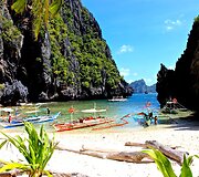 Įlanka, kuri susiformavo prie&scaron; milijonus metų i&scaron; vulkalinių uolienų